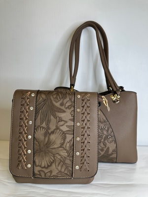 img/products/handbags/HBTO623-KHA(A) 900.jpg