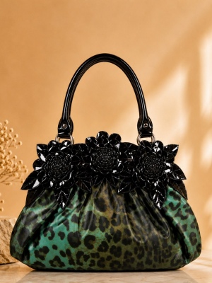 img/products/handbags/xHB05250F-602GRN_900.jpeg